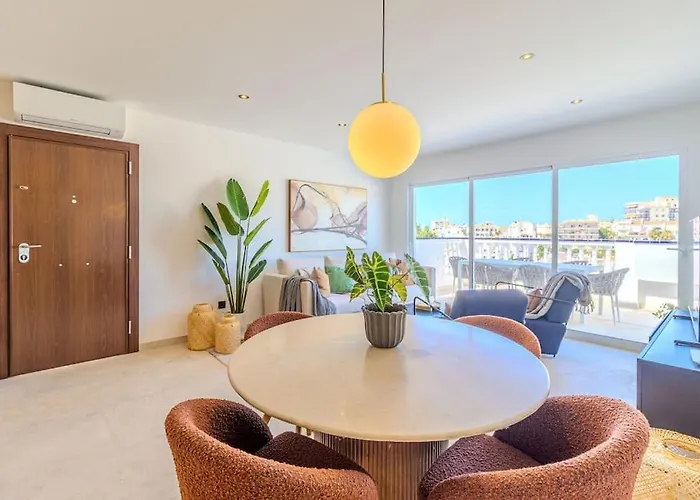 Club Litoral 펜션 네르하